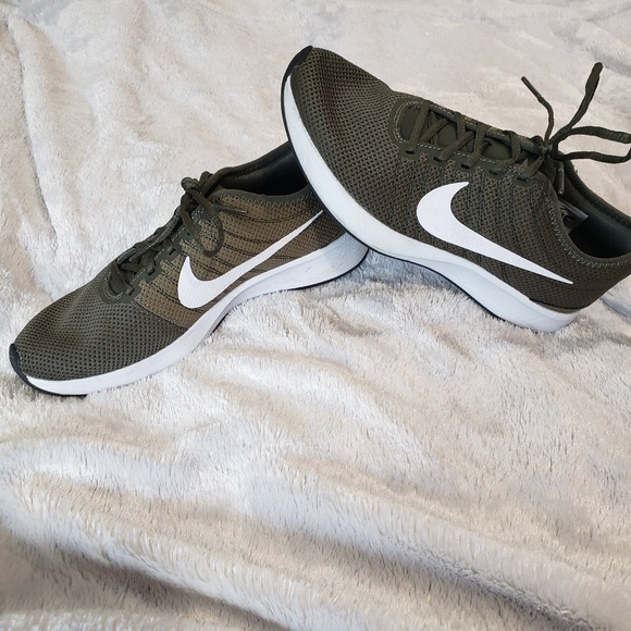 Nike sneakers - Picture 3 of 4